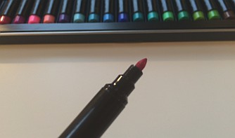 LYRA Art Pen Review einzelner Buntstift
